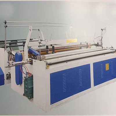 Máquina de perfuração e rebobinamento de papel higiênico